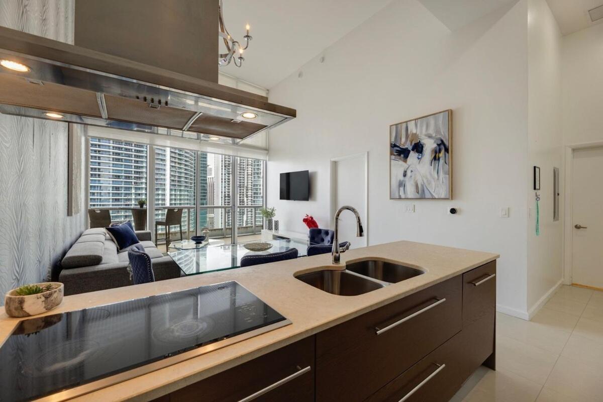 High Ceiling Exquisite 1br 1ba Icon Brickell * Miami