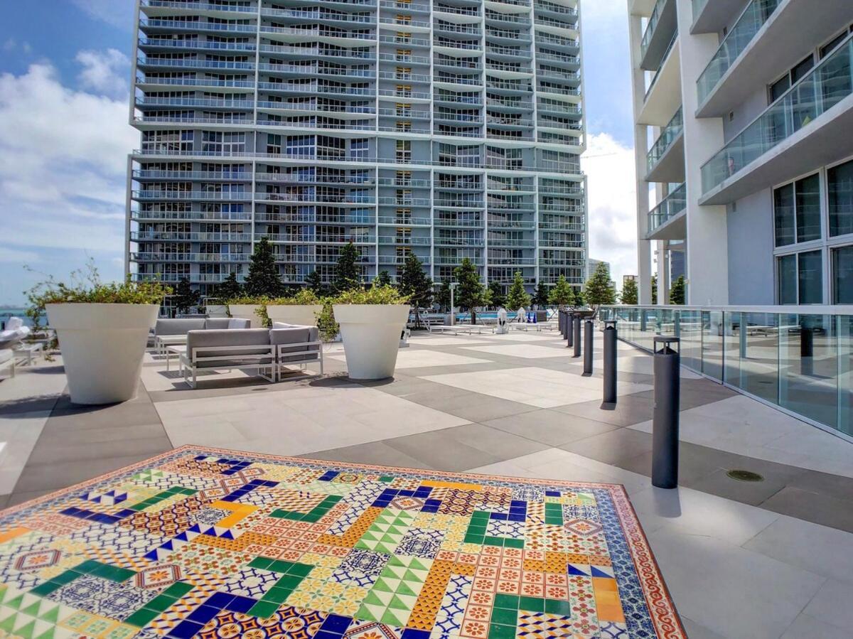 High Ceiling Exquisite 1br 1ba Icon Brickell Miami